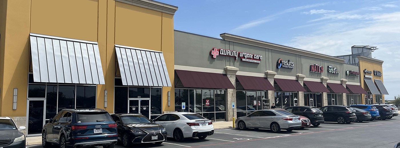 Four Oaks Plaza
